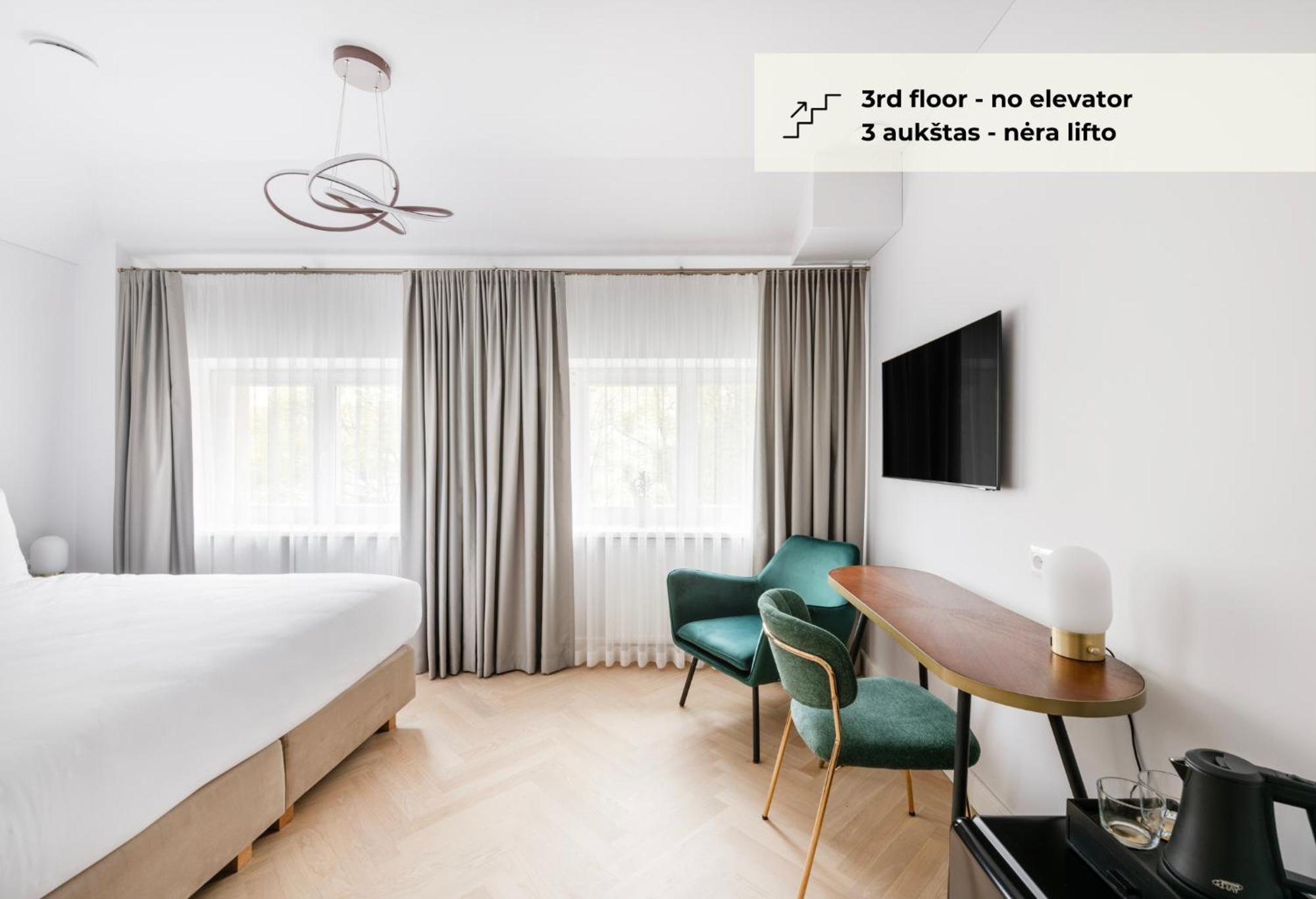 Grand Crown Aparthotel VNO Exterior foto